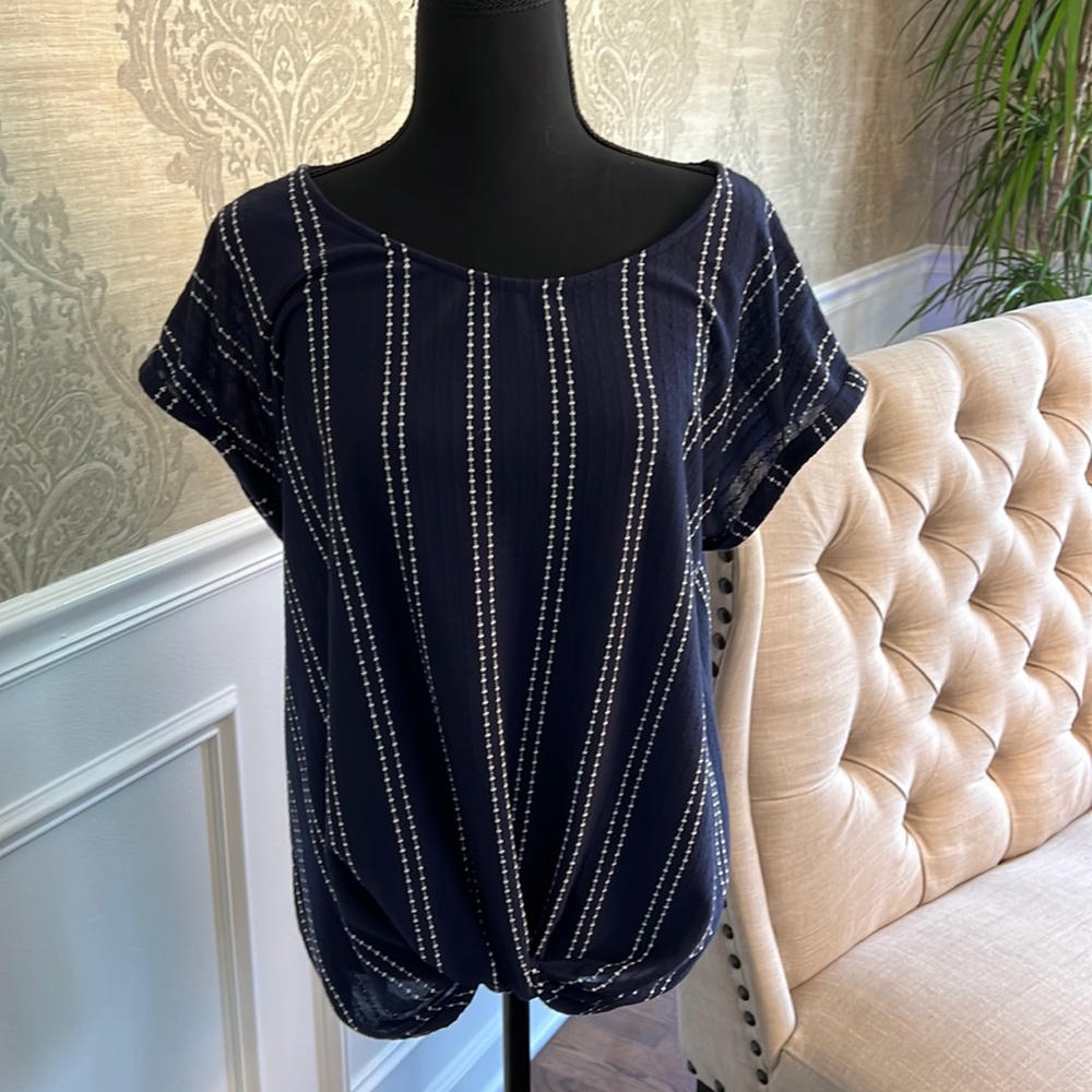 W5 Striped Knit Scoop Neck Envelope Wrap Front Hem Size XL, Navy W/stripes
